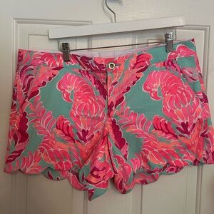 Lilly Pulitzer scallop shorts